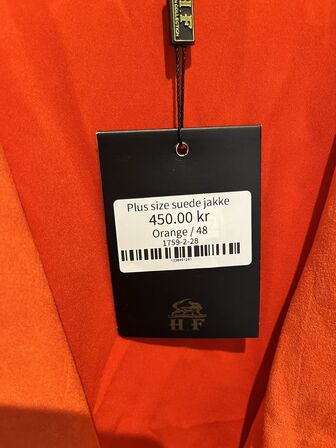 Stort parti dametøj – blandede styles og størrelser SE BILLEDER