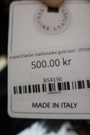 Stort parti dametøj – blandede styles og størrelser SE BILLEDER