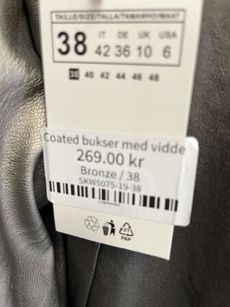 Stort parti dametøj – blandede styles og størrelser SE BILLEDER