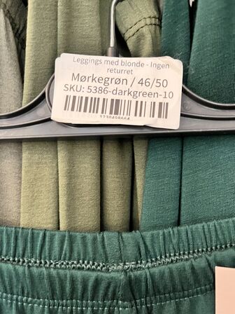 Stort parti dametøj – blandede styles og størrelser SE BILLEDER