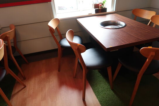 Bord med indbygget grill HNTAI ROASTER med 5 stk. stole