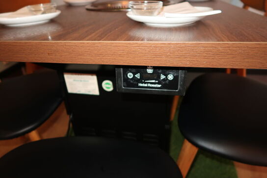 Bord med indbygget grill HNTAI ROASTER med 5 stk. stole