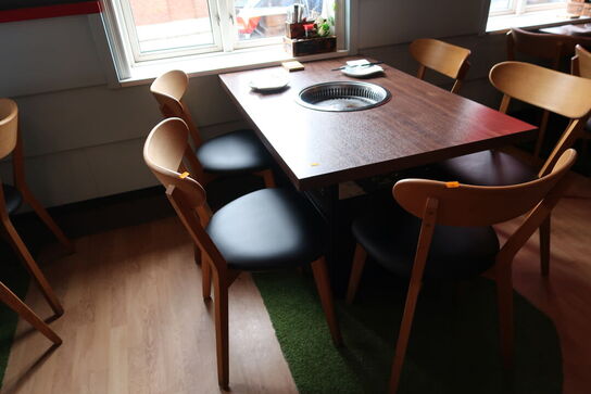 Bord med indbygget grill HNTAI ROASTER med 5 stk. stole