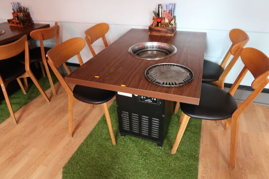 Bord med indbygget grill HNTAI ROASTER med  stk. stole