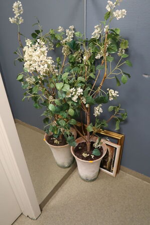 Kunstigplante i krukke