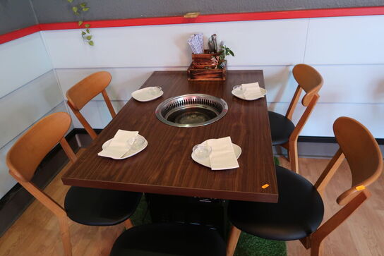 Bord med indbygget grill HNTAI ROASTER med 5 stk. stole