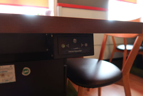 Bord med indbygget grill HNTAI ROASTER med 5 stk. stole