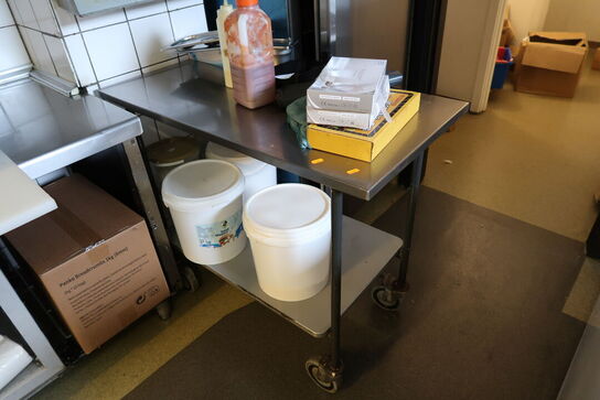 Rusfri opbevaringsvogn med indhold