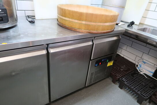 Kølebord INTERLUX CGN3-MT-DZ-6D-R290