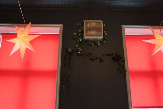 2 stk. plakater, div. Julelys m.m.