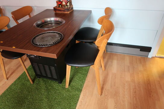 Bord med indbygget grill HNTAI ROASTER med  stk. stole