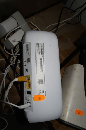 2 stk. trådløse routere ZYXEL NR5103EV3