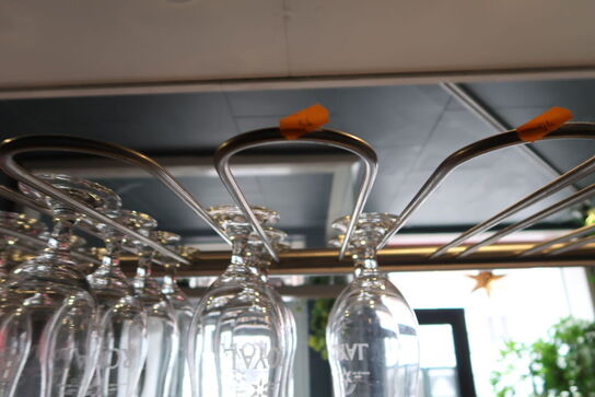 Glashylde med div. Glas