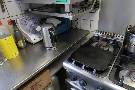 Rustfri stålbord med vask og armatur