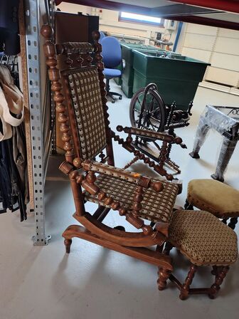 Gyngestol med skamler