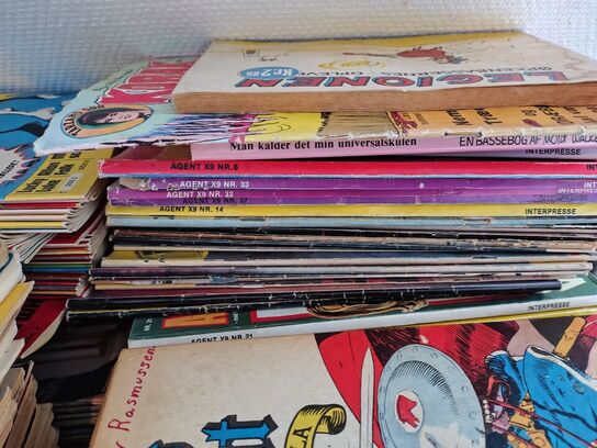 Stort lot tegneserier