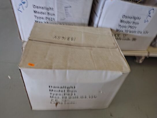 To loftlamper samt reservedele