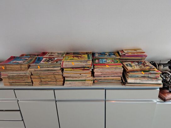 Stort lot tegneserier