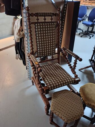 Gyngestol med skamler