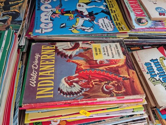 Stort lot tegneserier