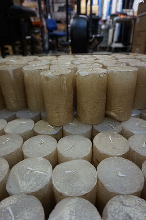 ca. 200 stk Windsor rustikt bloklys 7x12 cm B-Sortering 