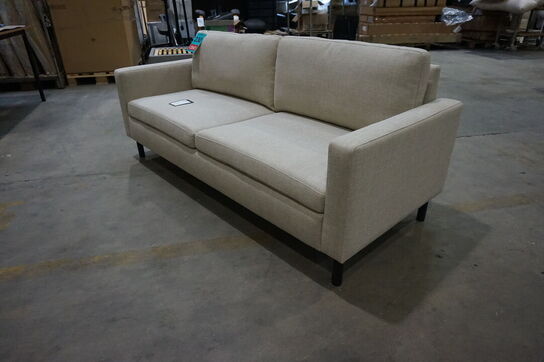 Nebraska/Inge 2,5 pers sofa beige med sorte træben 