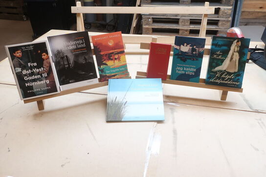 7 stk. bøger fra VALDEMAR