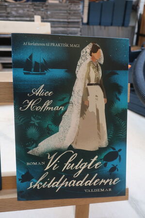 7 stk. bøger fra VALDEMAR