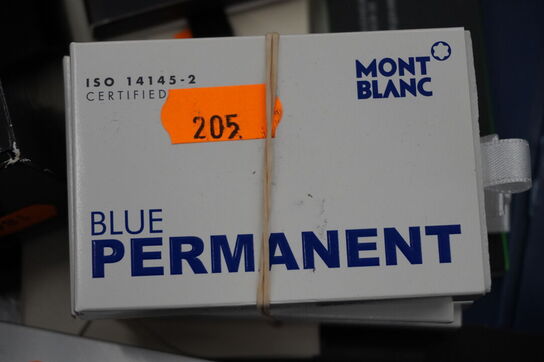 Kasse med div. MONT BLANC blæk