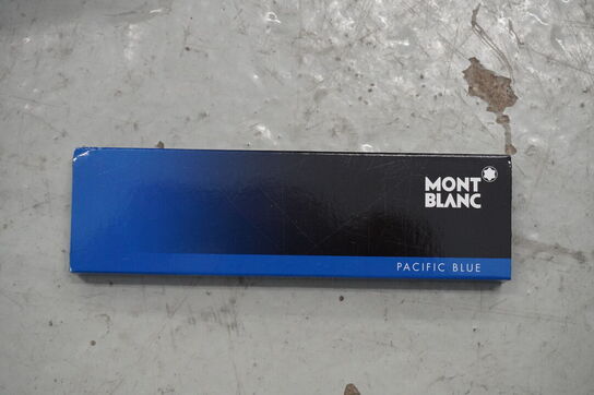 Kasse med div. MONT BLANC blæk