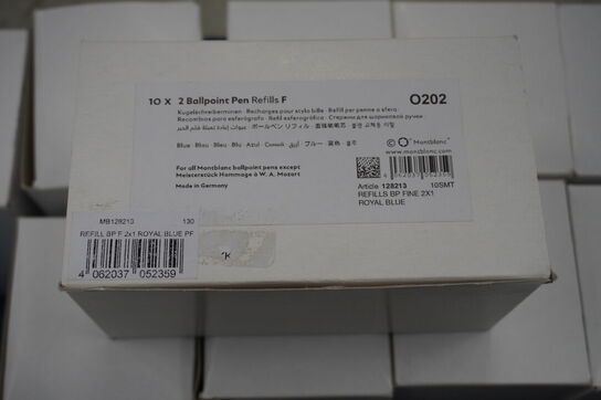 Kasse med div. MONT BLANC blæk