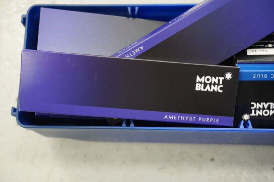 Kasse med div. MONT BLANC blæk