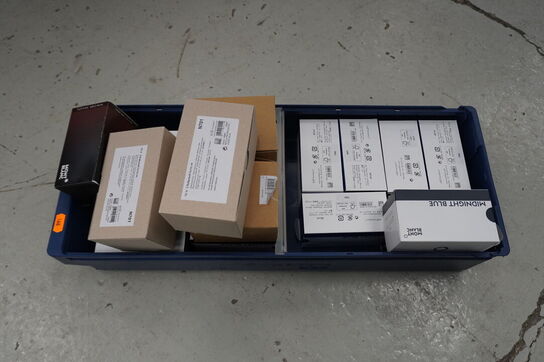 Kasse med div. MONT BLANC blæk