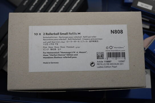 Kasse med div. MONT BLANC blæk