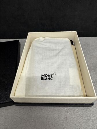 Kortholder 8cc m. Lynlås MONTBLANC CASSIS