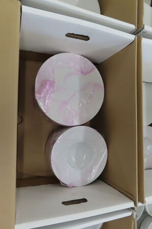 4 stk. Kasser med diverse tallerkener 