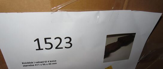 Knivblokke og bestikinsatser i valnød