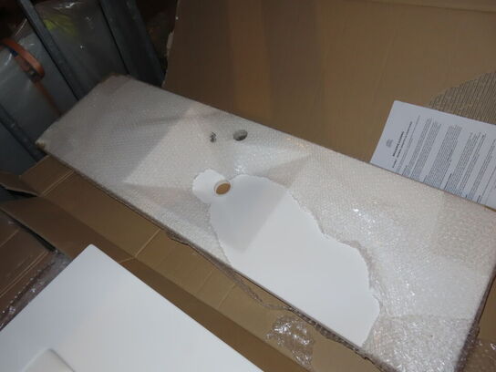 9 stk. Bordplader med integreret vask