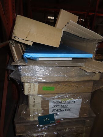 5 stk håndvaske og 6 kasser møbelhjul