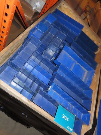 Sorteringskasser i blå plast