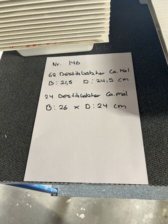 Diverse bestik bakker med ca. mål