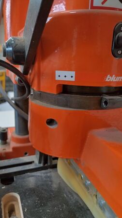 Blum boremaskine til boring af fronter og hængsler.