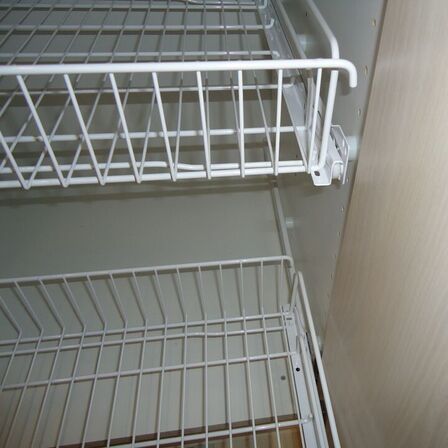 4 STK.  Hvide KVALITETS TRÅDKURV på rulleudtræk