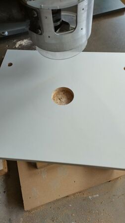 Boremaskine til boring af spotshuller.