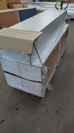 3 stk. Brugte højskabe med låge