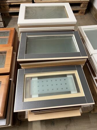 4 paller diverse blandede glaslåger