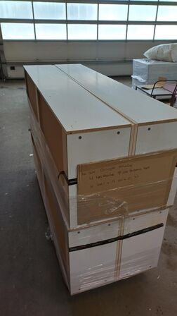 4 stk. Brugte højskabe  med låge