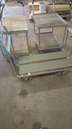 3 stk. Vogne med gummihjul