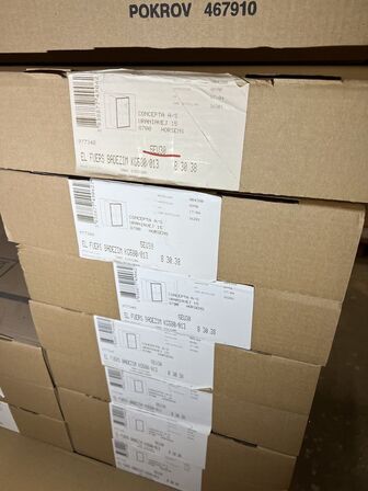 Diverse skabe - 13 stk.