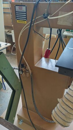 Boremaskine til boring af spotshuller.